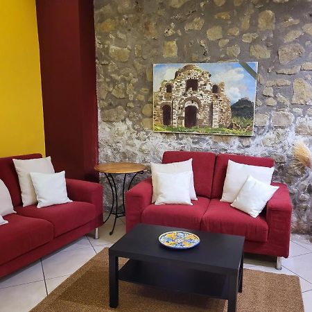 Hotel Federico II Castiglione De Sicilia Bagian luar foto