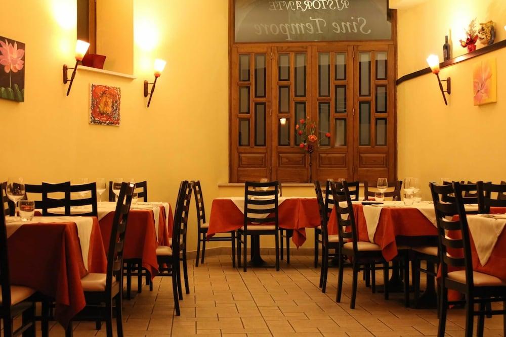 Hotel Federico II Castiglione De Sicilia Bagian luar foto