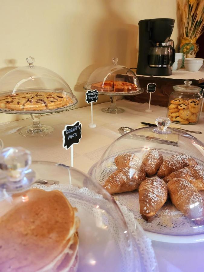 Hotel Federico II Castiglione De Sicilia Bagian luar foto