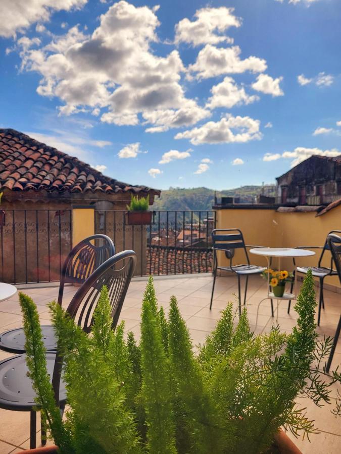 Hotel Federico II Castiglione De Sicilia Bagian luar foto