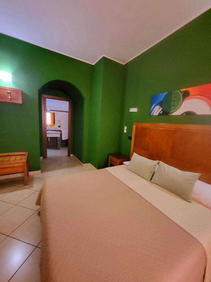 Hotel Federico II Castiglione De Sicilia Bagian luar foto