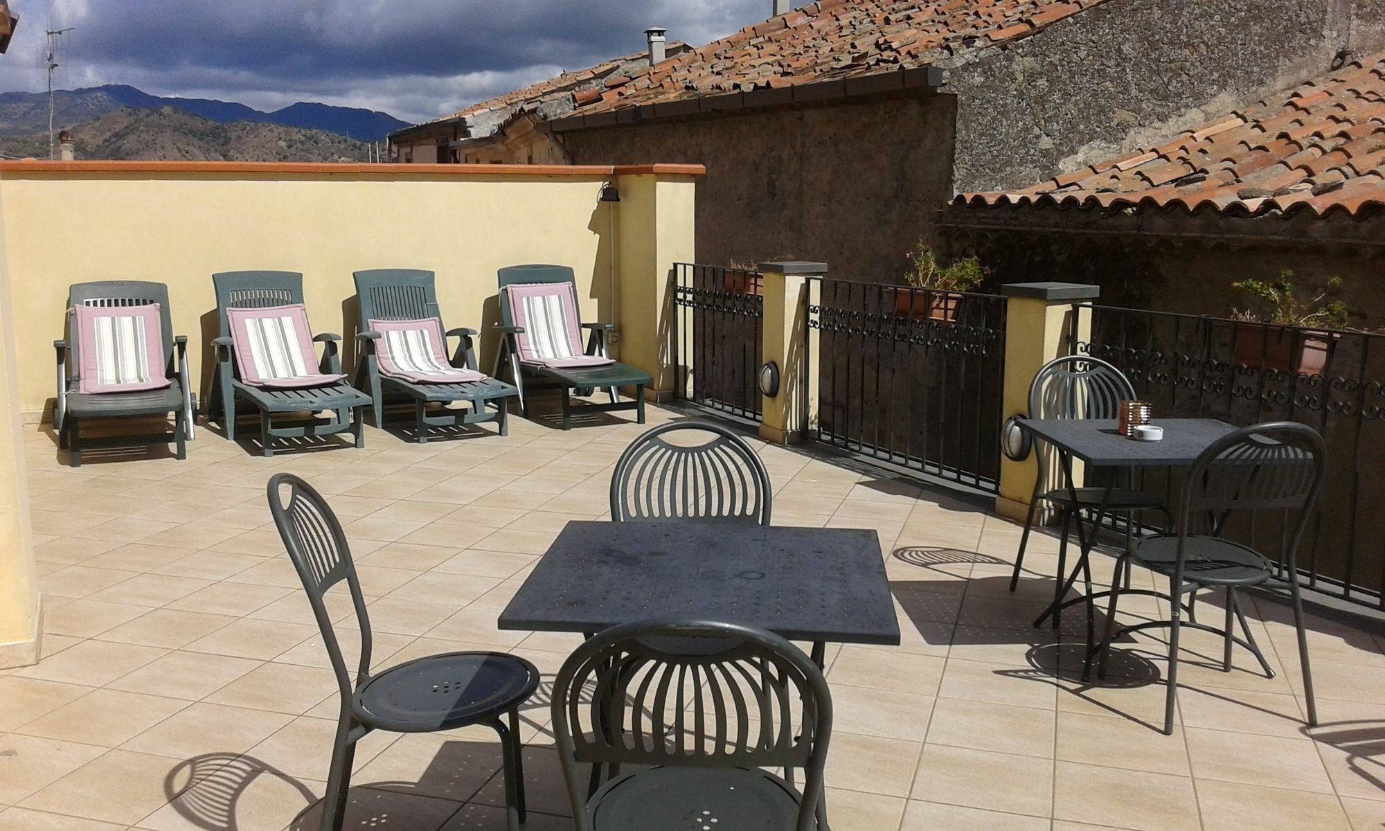 Hotel Federico II Castiglione De Sicilia Bagian luar foto